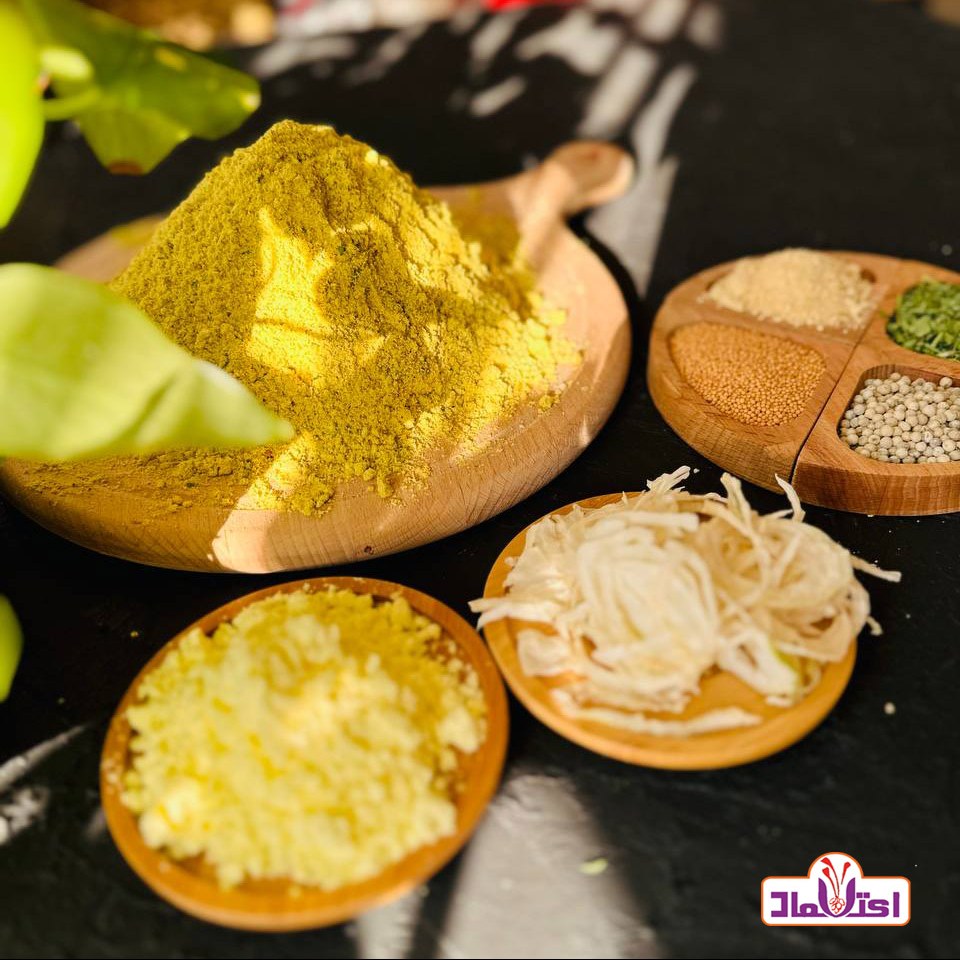 ادویه سیر و کره اعلا 100 گرمی اعتماد ادویه سیروکره