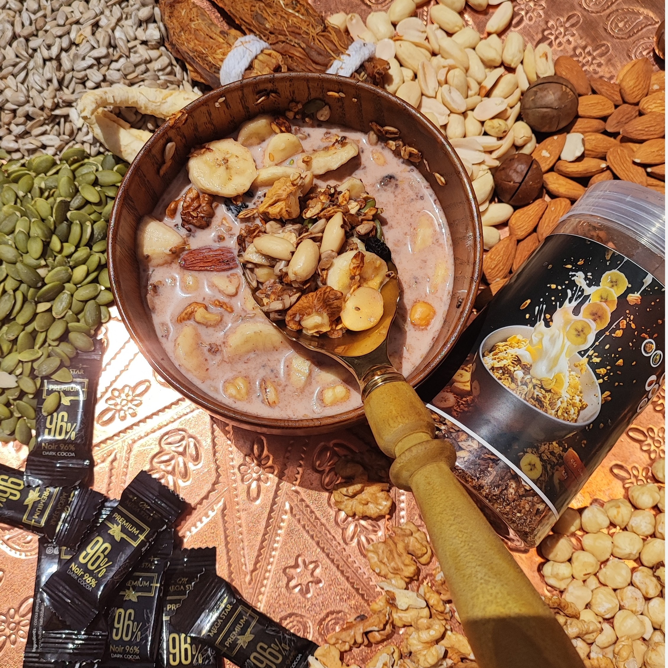 گرانولا 1 کیلویی شکلاتی رژیمی پرمغز (تولید روزانه)