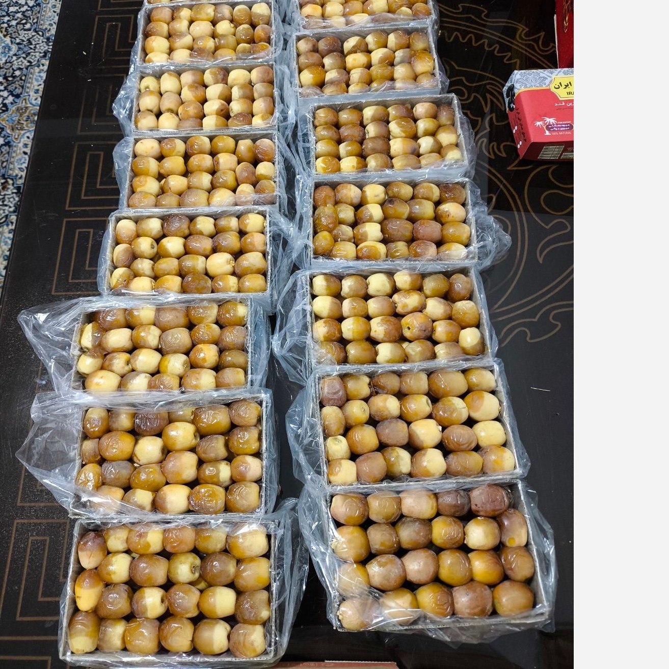 خرمای زرد عسلی هلیله تازه (خوشمزه ترین خرما)