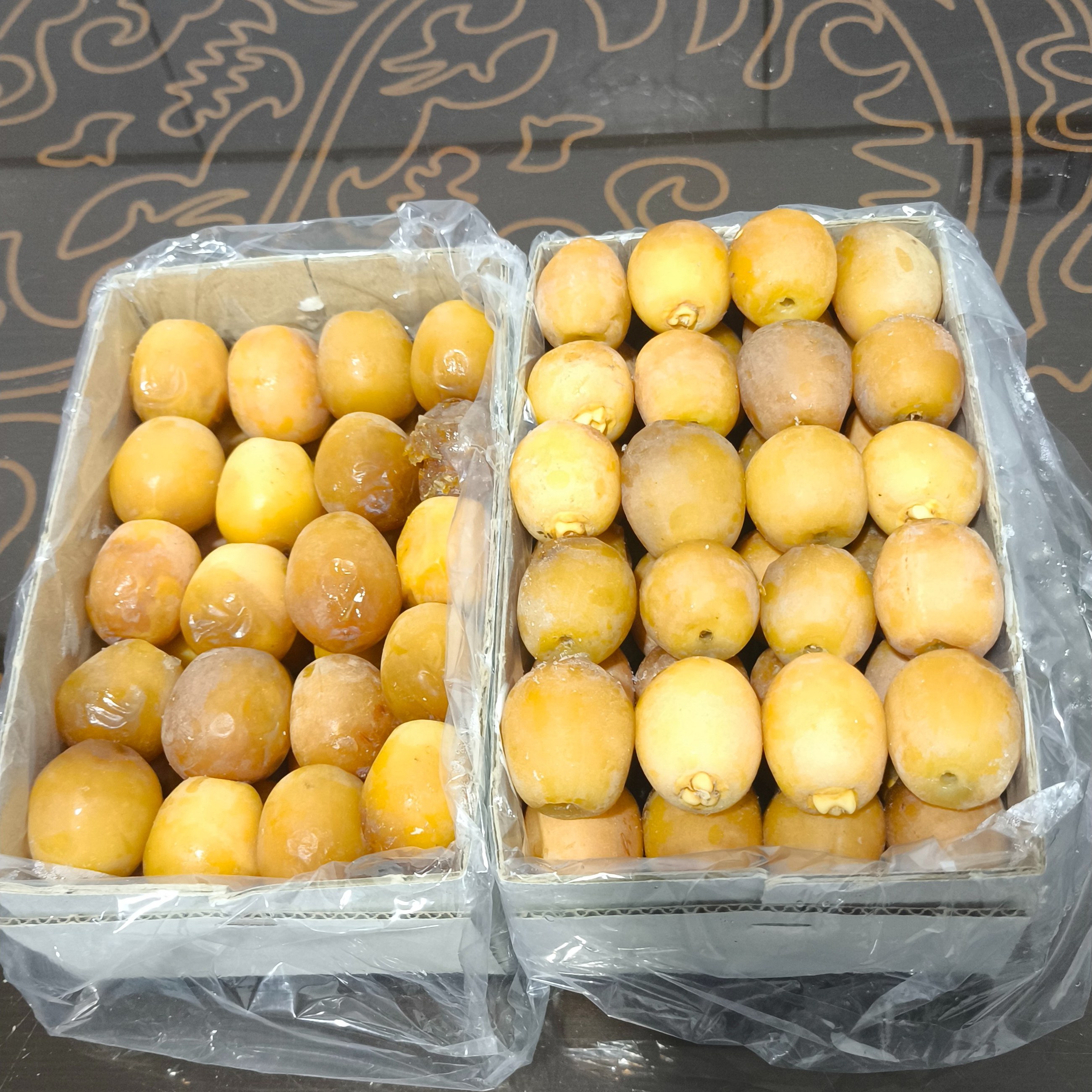 خرمای زرد عسلی هلیله تازه (خوشمزه ترین خرما)