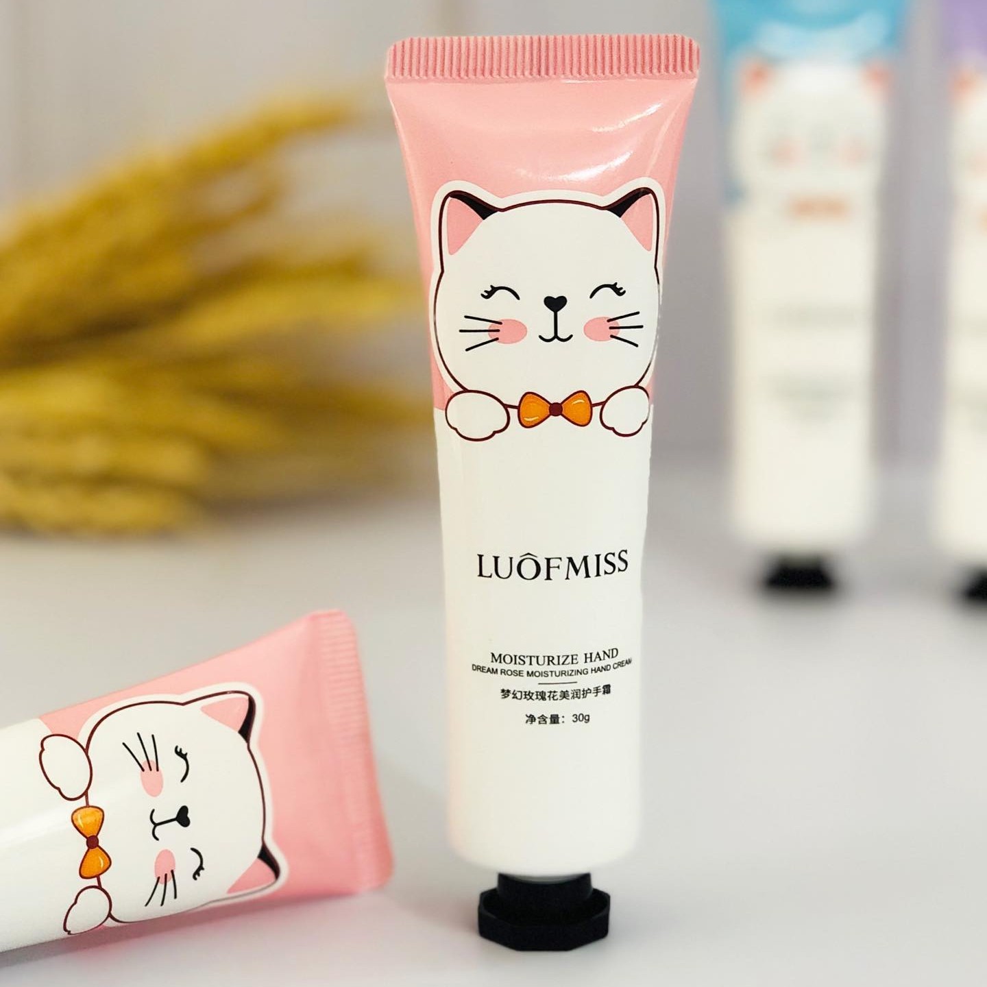 کرم دست مرطوب کننده طرح گربه ای لوفیمیس(آرایشی هوتران) کرم دست لوفیمیس