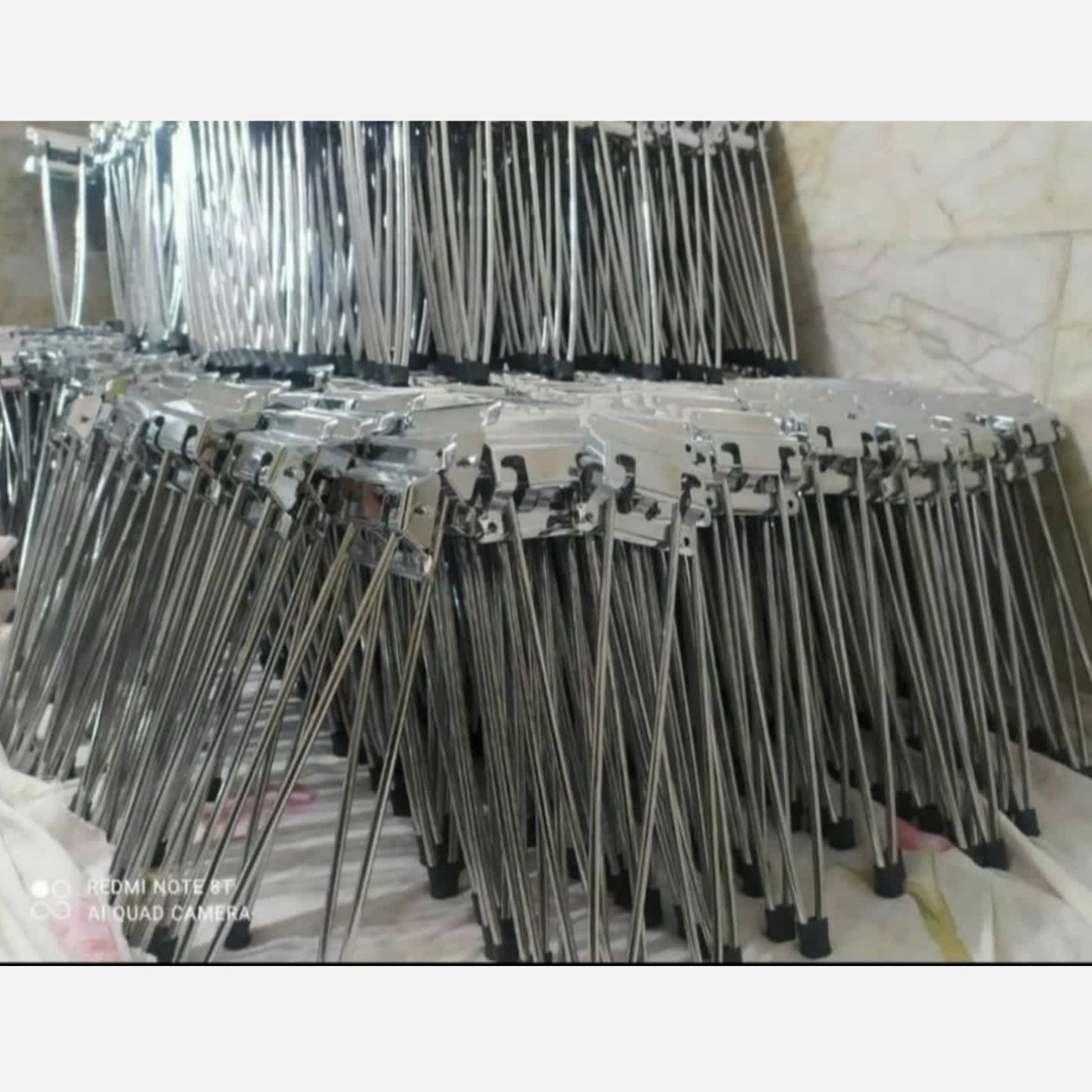 پایه تاشو میز تحریر،بادوام،باکیفیت،(پک چهار عددی با دستگیره و پیچ)