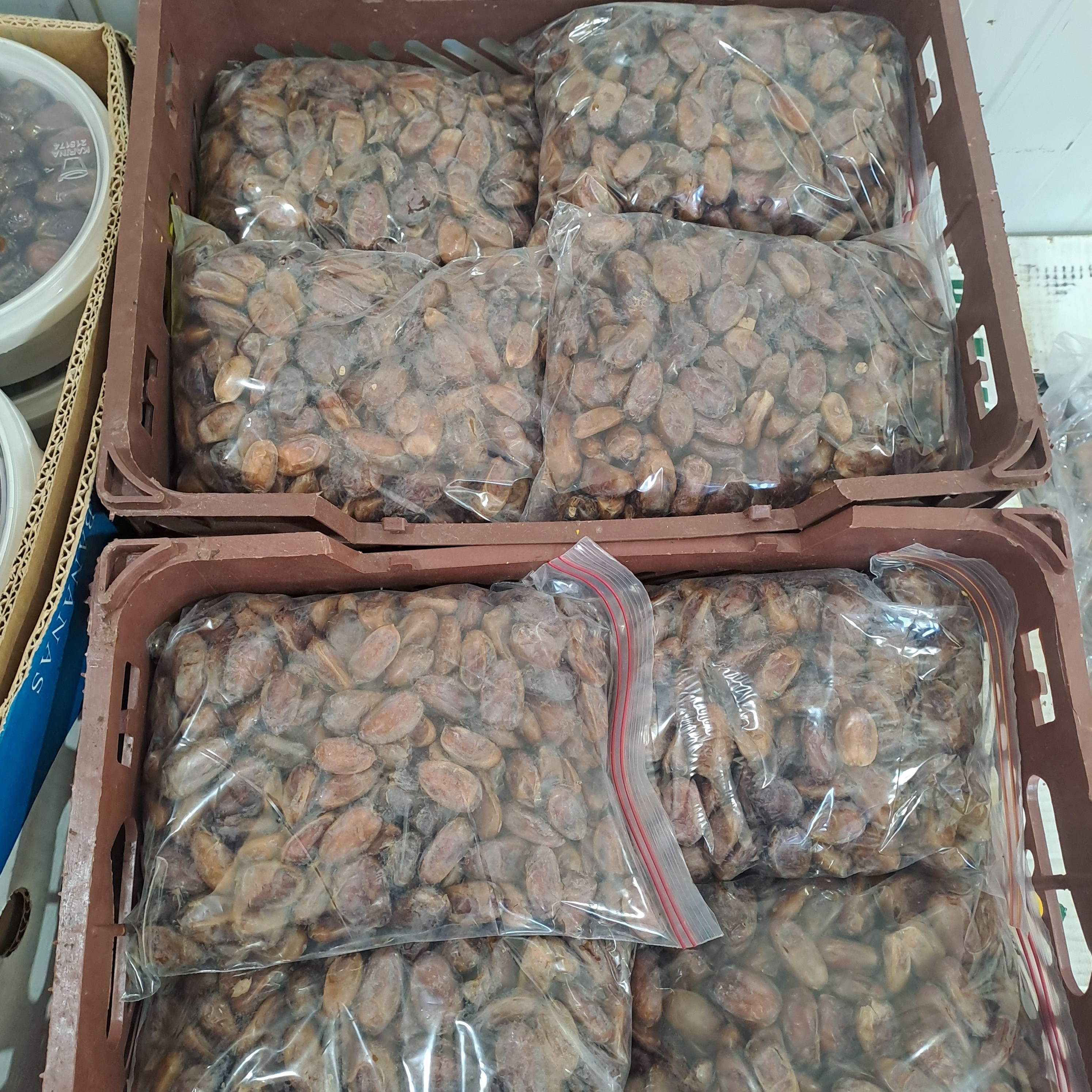 خرما کبکاب ریز (بی هسته) 3کیلویی 1405