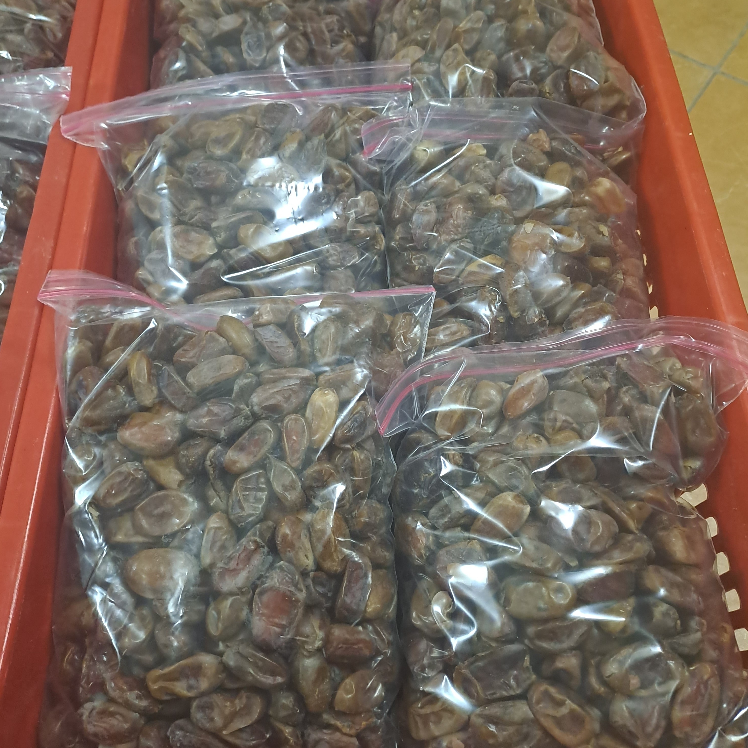 خرما کبکاب ریز (بی هسته) 3کیلویی 1405