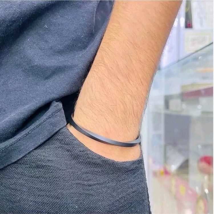 دستبند مردانه بنگل مردانه پیچ استیل رنگ ثابت