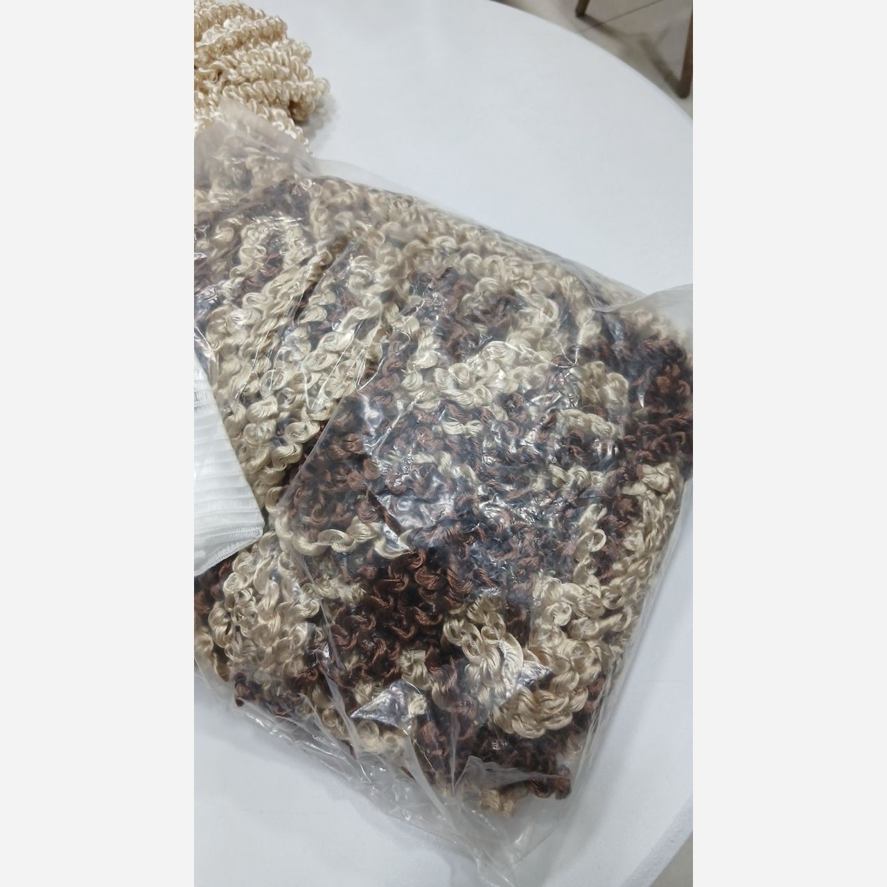 پرده ریسه ای طرح پیچ پیچی در رنگبندی زیبا