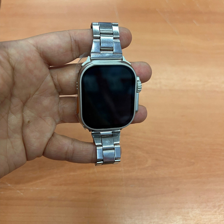 ساعت هوشمند ZT Max40 Ultra 2 پک کامل 3 بند با شارژر وایرلس