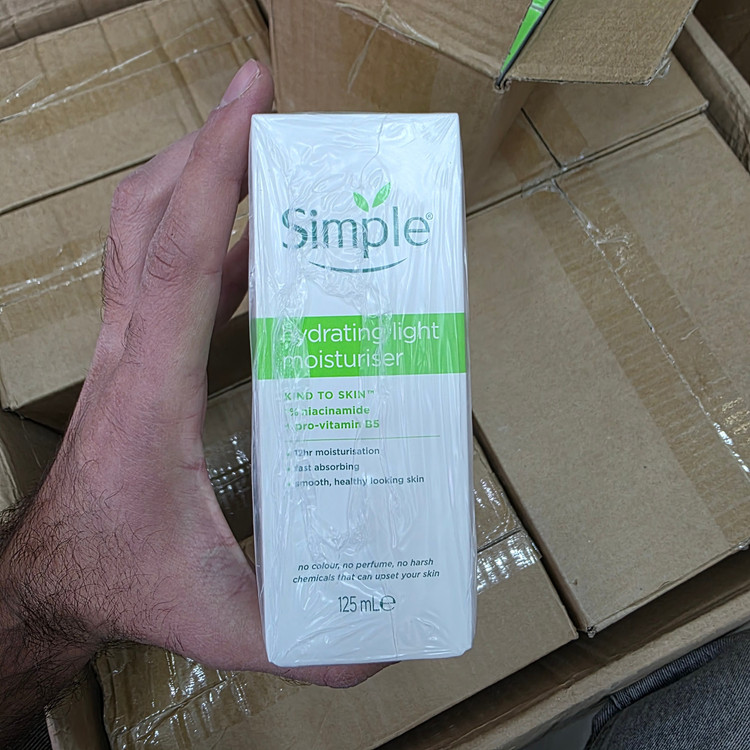آبرسان سیمپل مدل لایت اصلی مدل جدید پوست چرب حجم 125ml