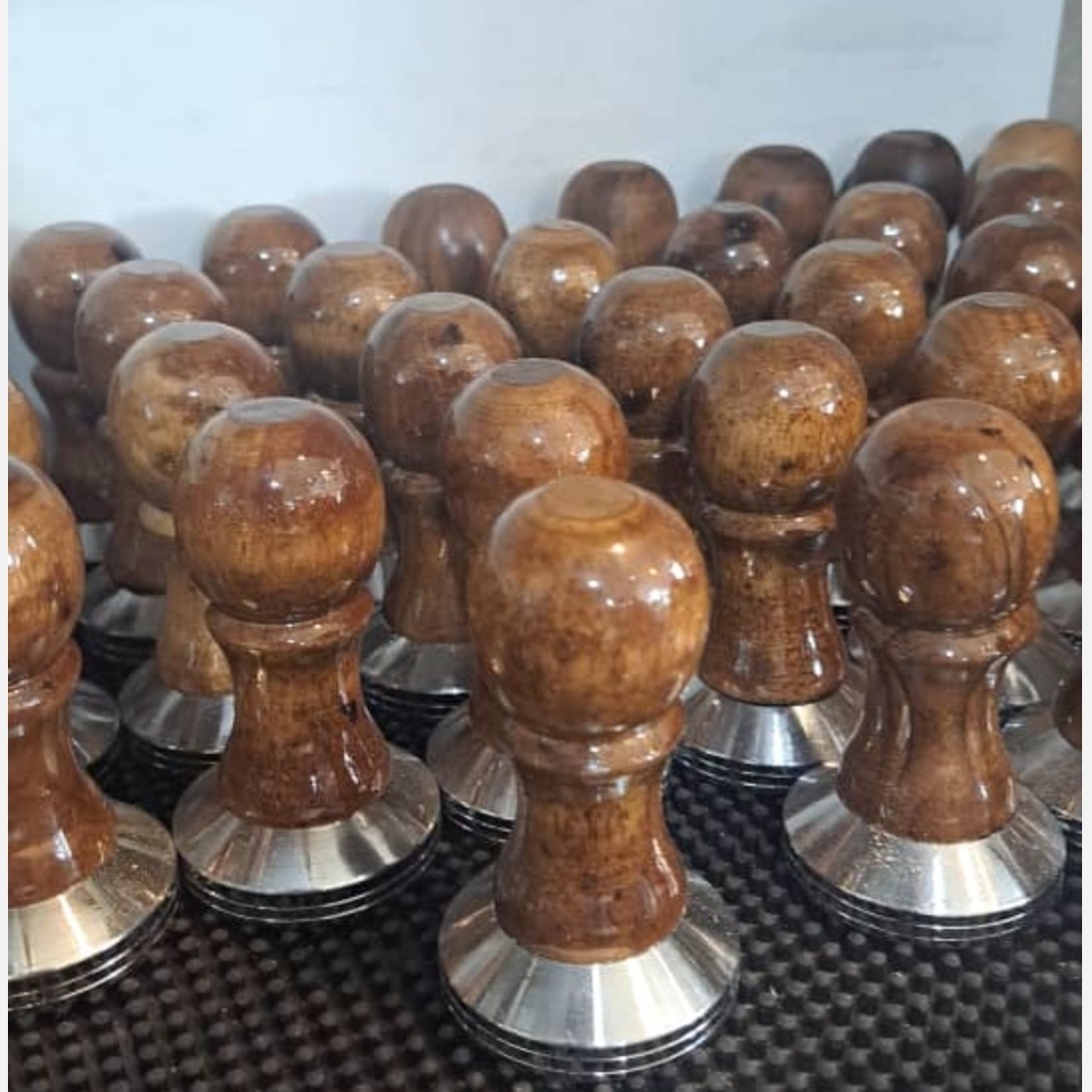 تمپر قهوه دسته چوبی براق سایز 51 خانگی