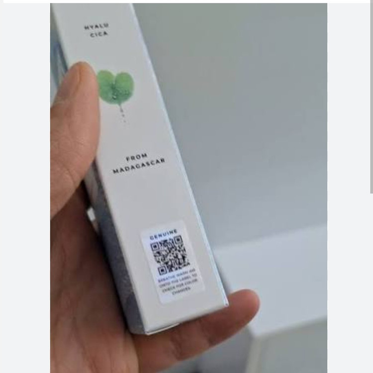 ضدآفتاب سنتلا اسکین 1004 اصل مدل هیالوسیکا