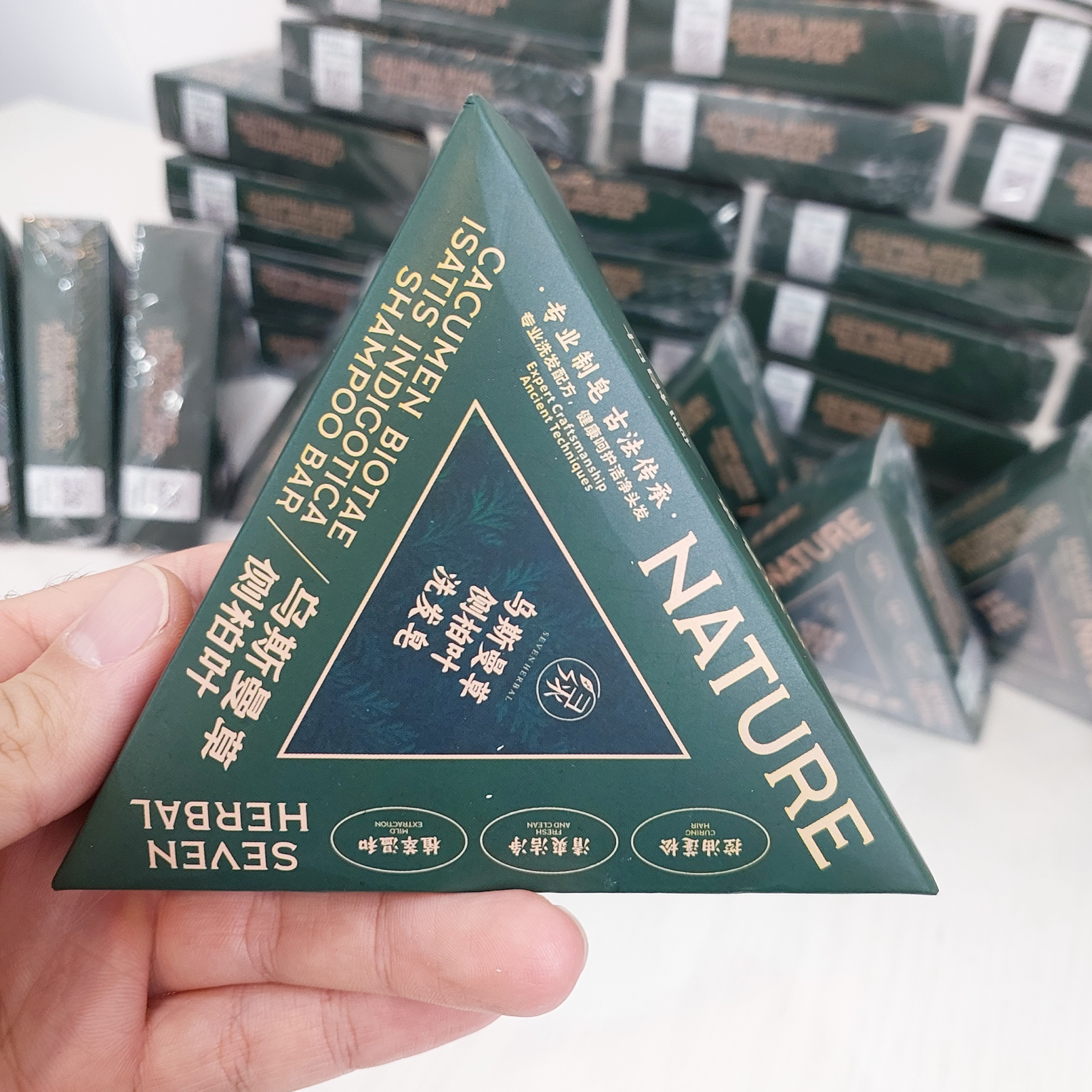 صابون سبز مثلثی ضد ریزش و تقویت کننده ریشه مو برند NATURE (ترکیب گیاهی))