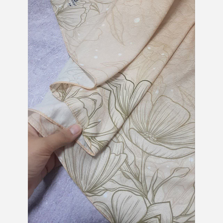 روسری نخی کاستوم طرح ندا قواره بزرگ ( 140)