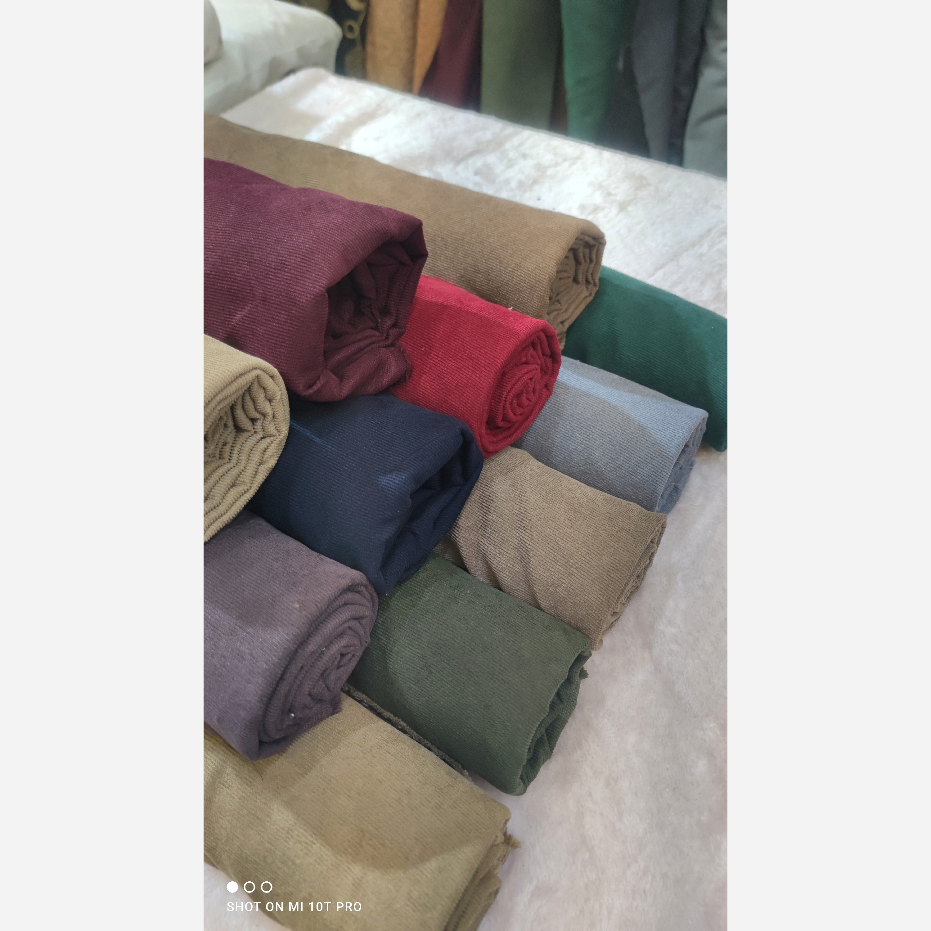 پارچه مخمل کبریتی ریز رنگبندی