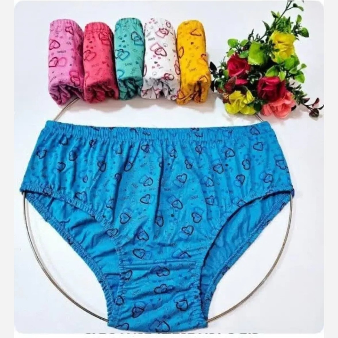 شورت نخی دارای سایزبندی از لارج تا سه ایکس لارج