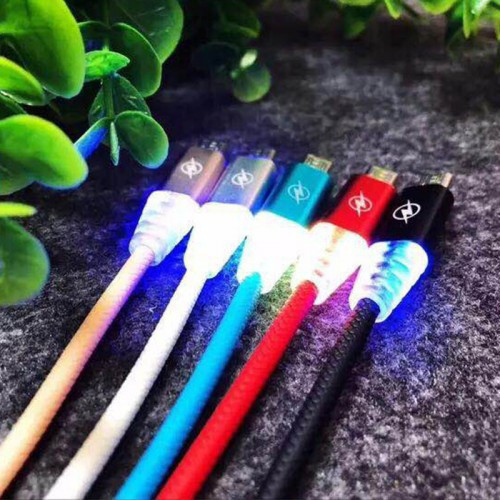 کابل شارژ فست شارژ (Micro USB) مدل چراغدار،اورجینال چین،دارای طراحی منحصر به فرد و زیبا،به طول یک متر