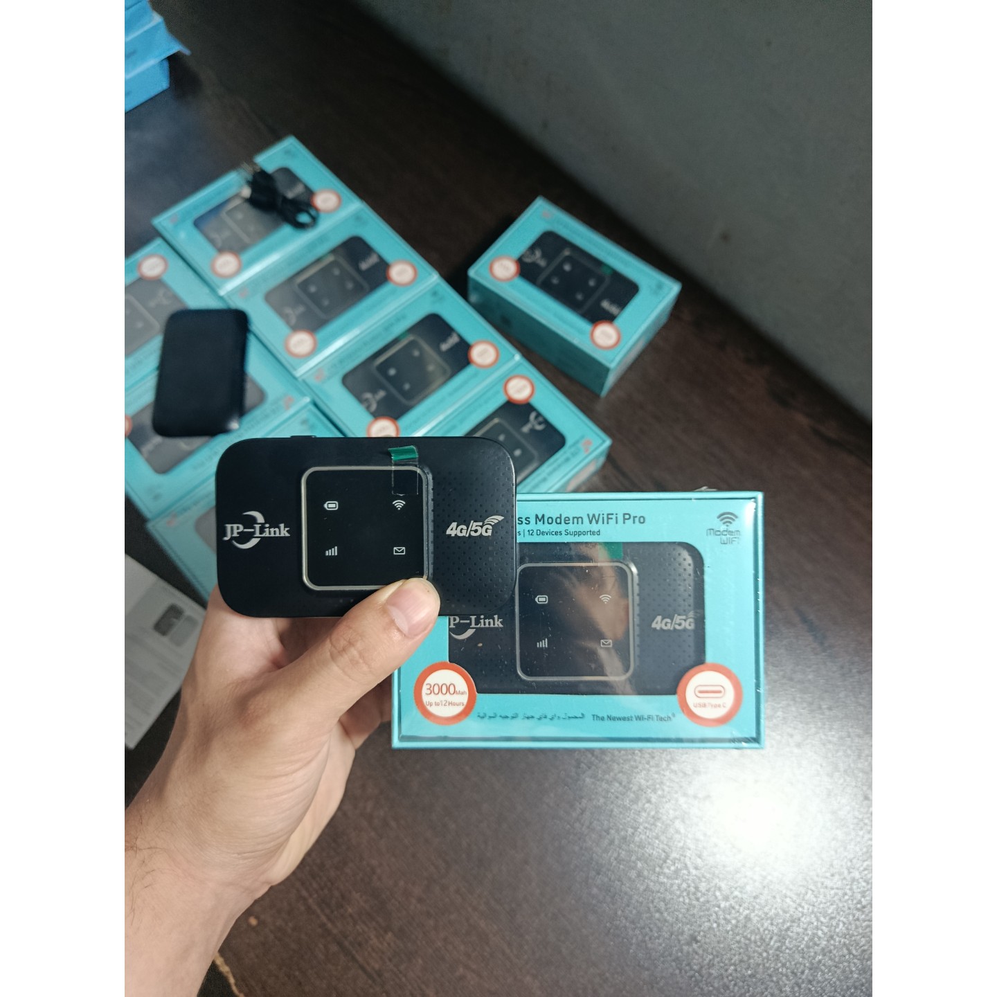 مودم جیبی 5G جی پی لینک دارای صفحه LCD و باتری 3000 میلی آمپر ساپورت 12 دستگاه