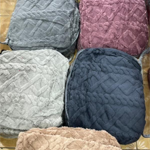 روتختی دونفره طرح گیس بافت(کاور تشک)(پس کرایه)