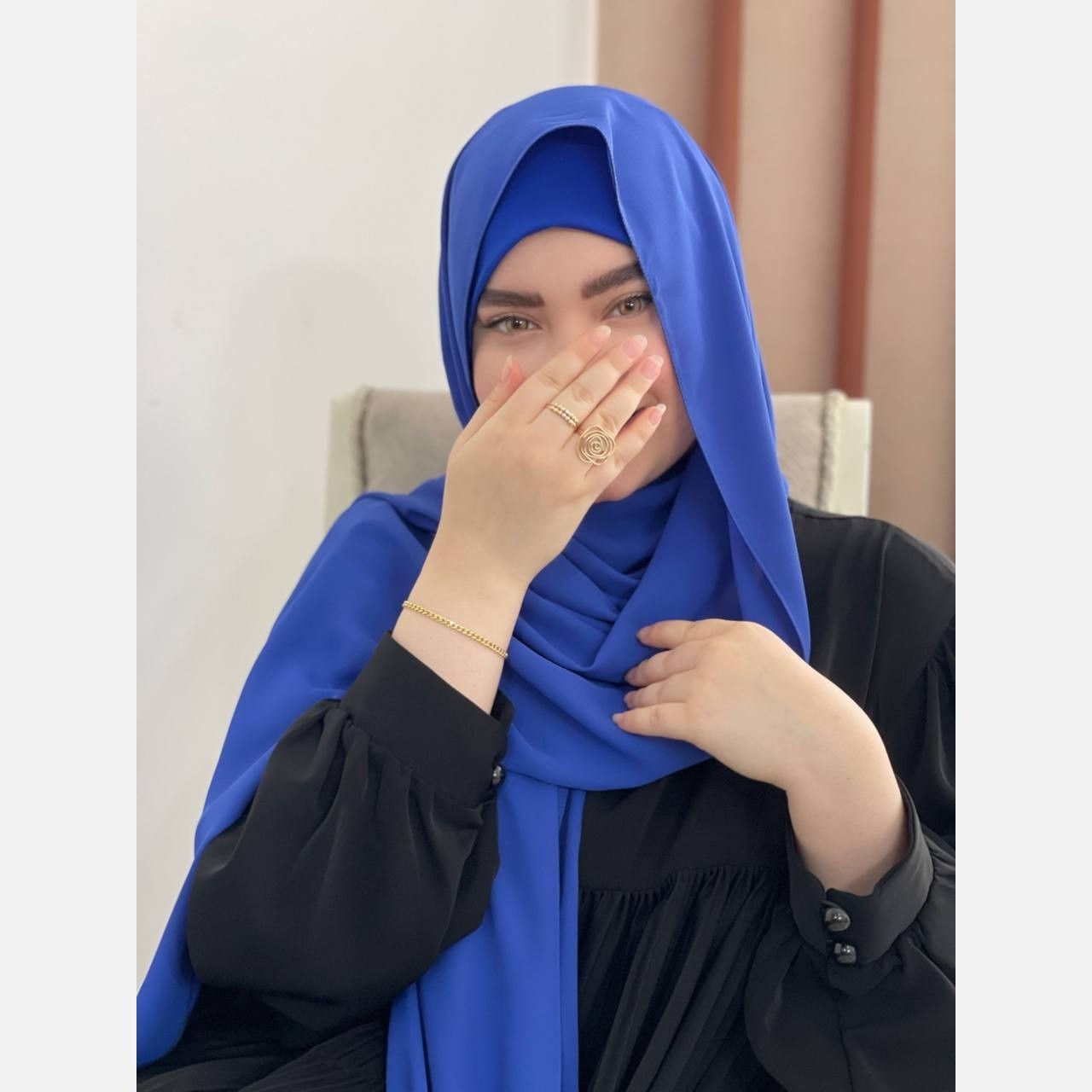 شال کلاهدار دوکاره در رنگبندی