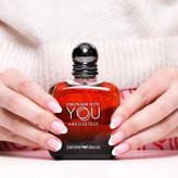 عطر و ادکلن استرانگر ویت یو ابسولوتلی Stronger with You Absolutely با کیفیت عالی و ماندگاری بالا ( حداقل خرید 10 میل )