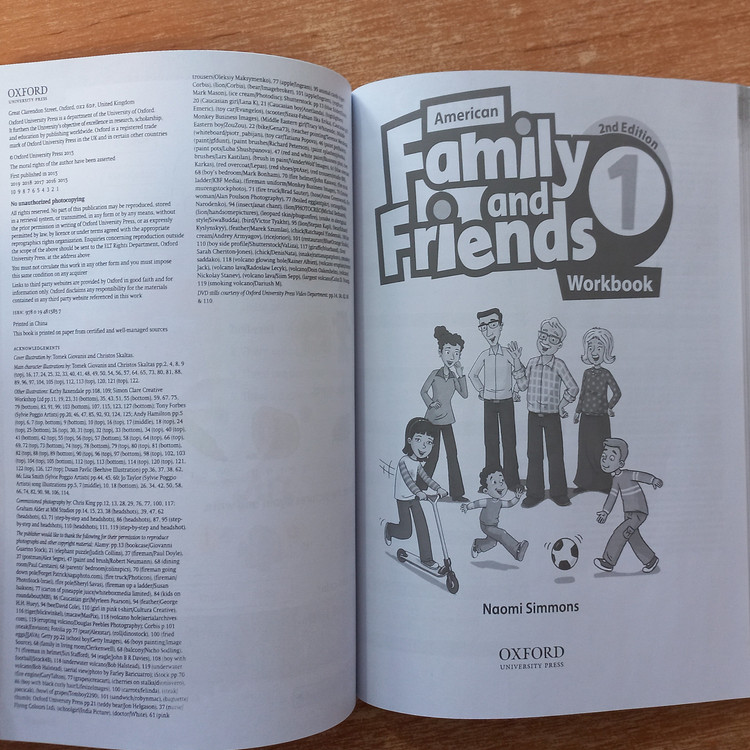 کتاب زبان فمیلی اند فرندز American Family and Friends 1 سایز وزیری همراه با کتاب کار +Qr کد