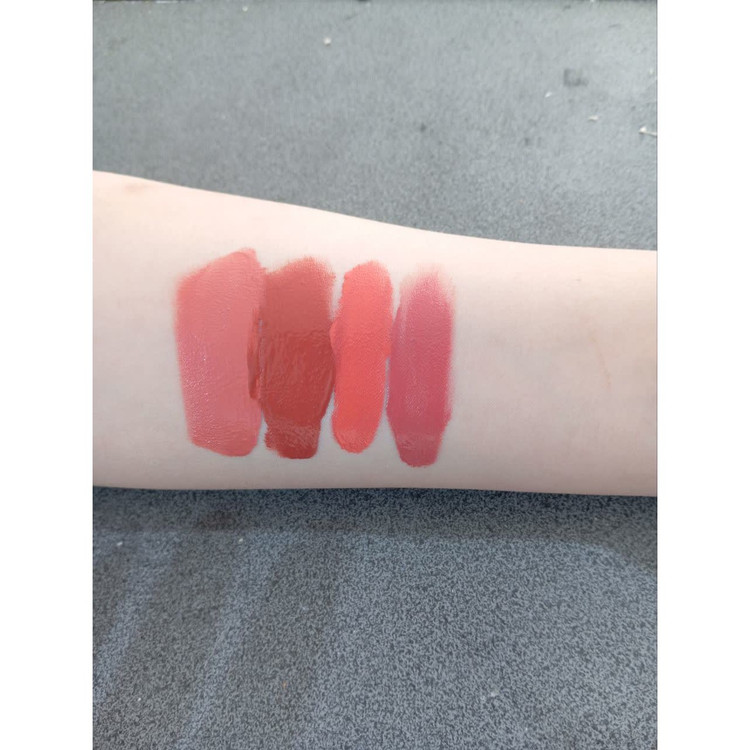 رژگونه مایع رومانتیک راین شیشه ای درب مشکی