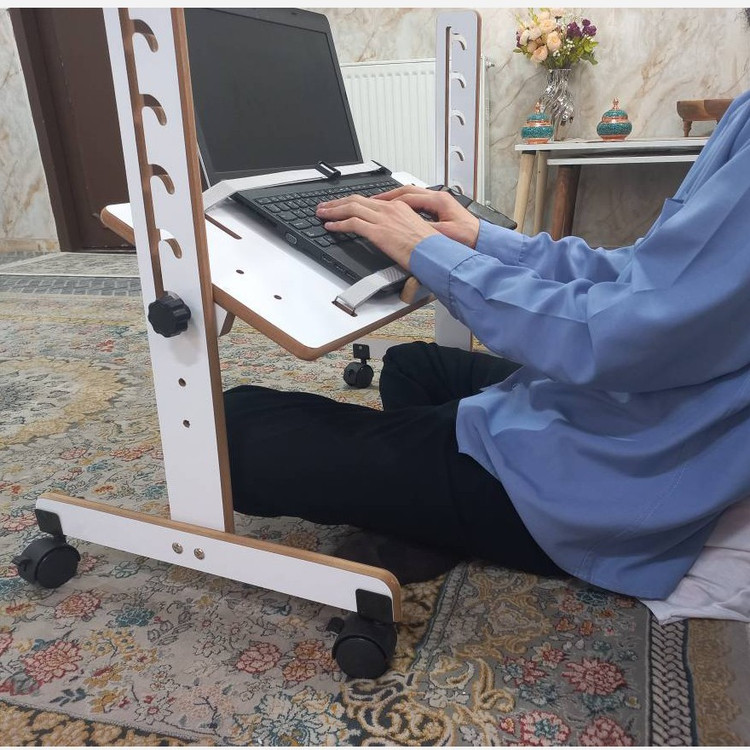 میز لپ تاپ و مطالعه طبی درازکش (پایه چرخ دار - نمونه لپ تاپ)