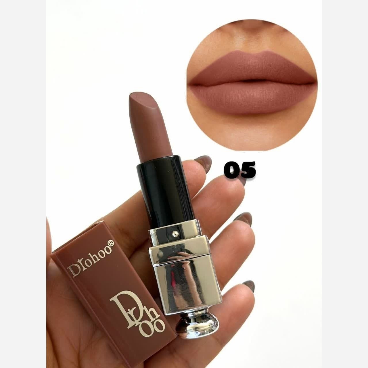 رژلب جامد مات و مخملی برند DrhOo (طرح دیور رنگبندی نود و شیک