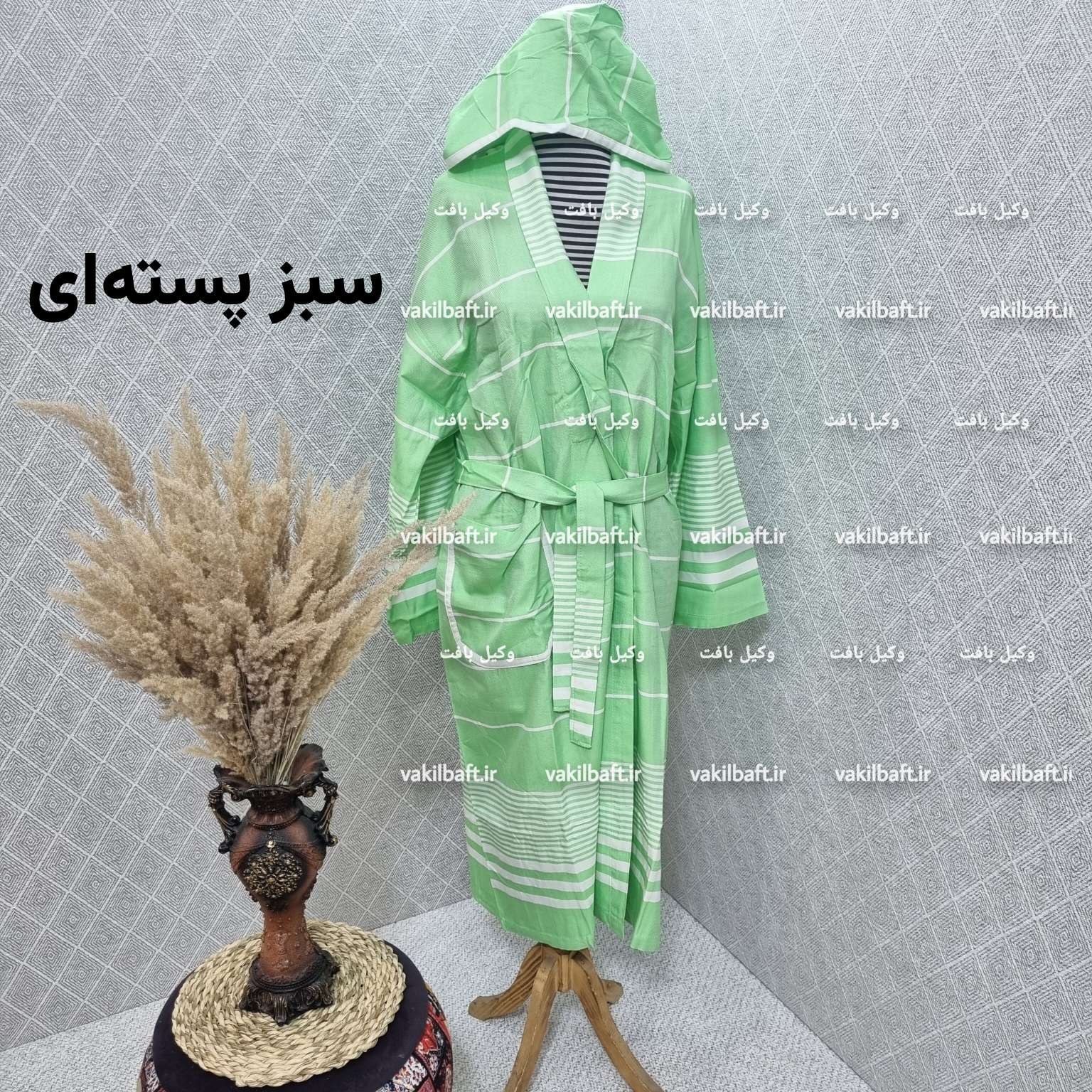 حوله تن پوش صددرصد نخی یزدی دارای رنگبندی سایز دو ایکس لارج 2XL برند رامش تک رنگ قد 140 - دور کمر 145 - یقه تا مچ 80