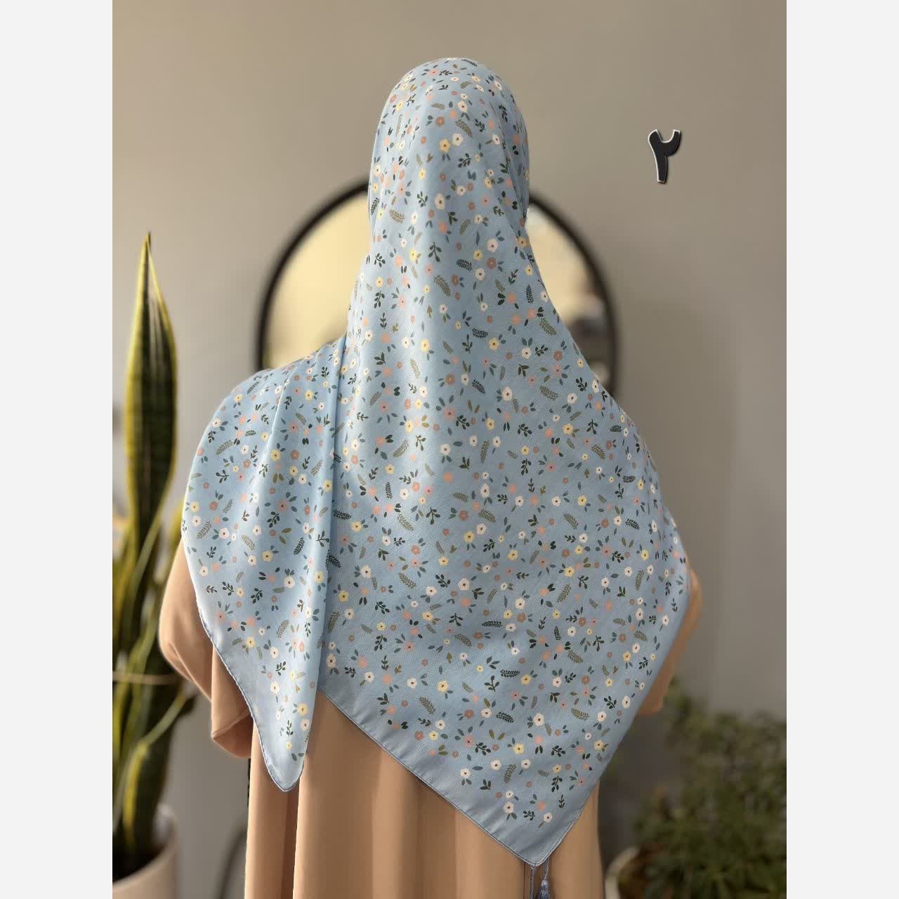 روسری زنانه قواره 140 طرح گل ریز
