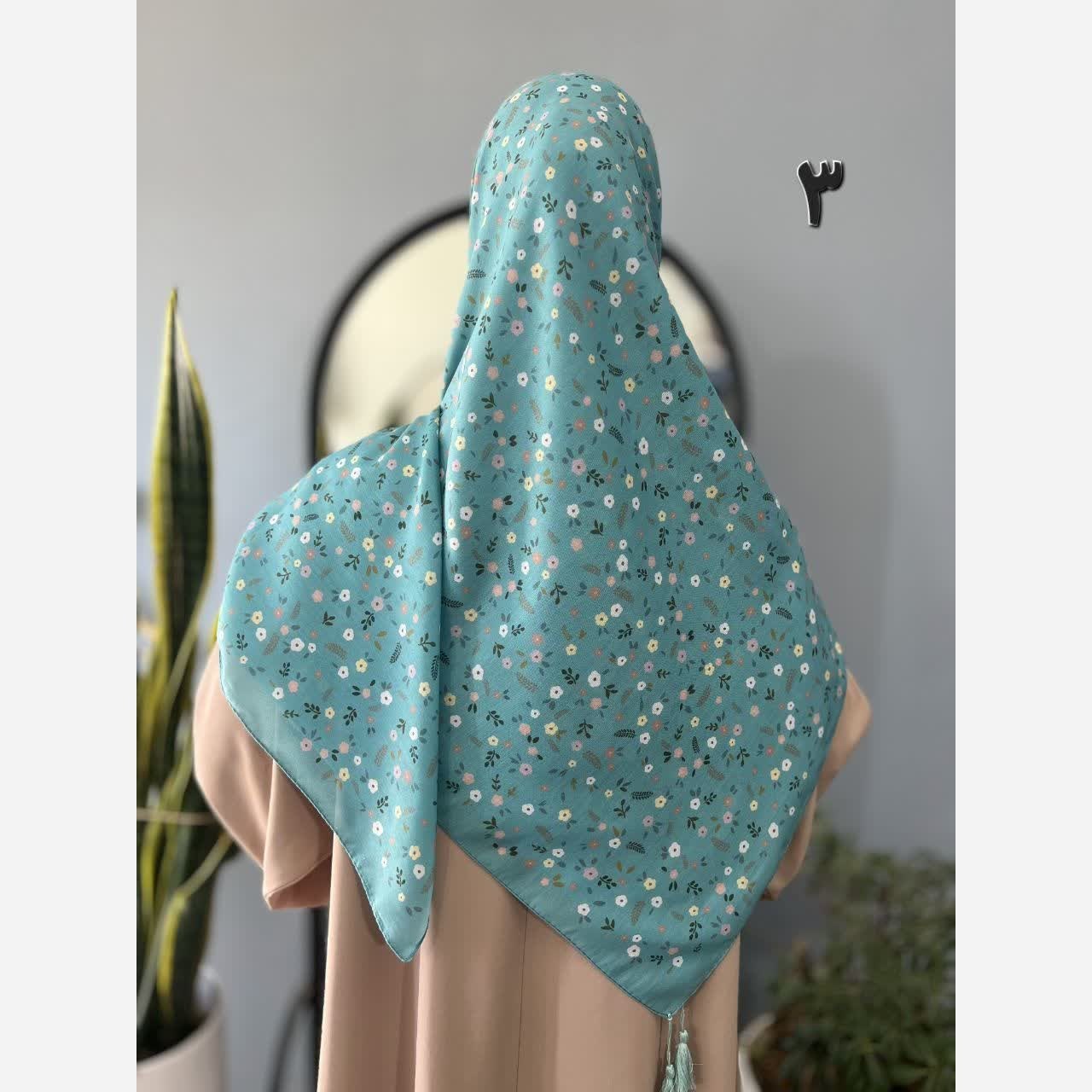 روسری زنانه قواره 140 طرح گل ریز