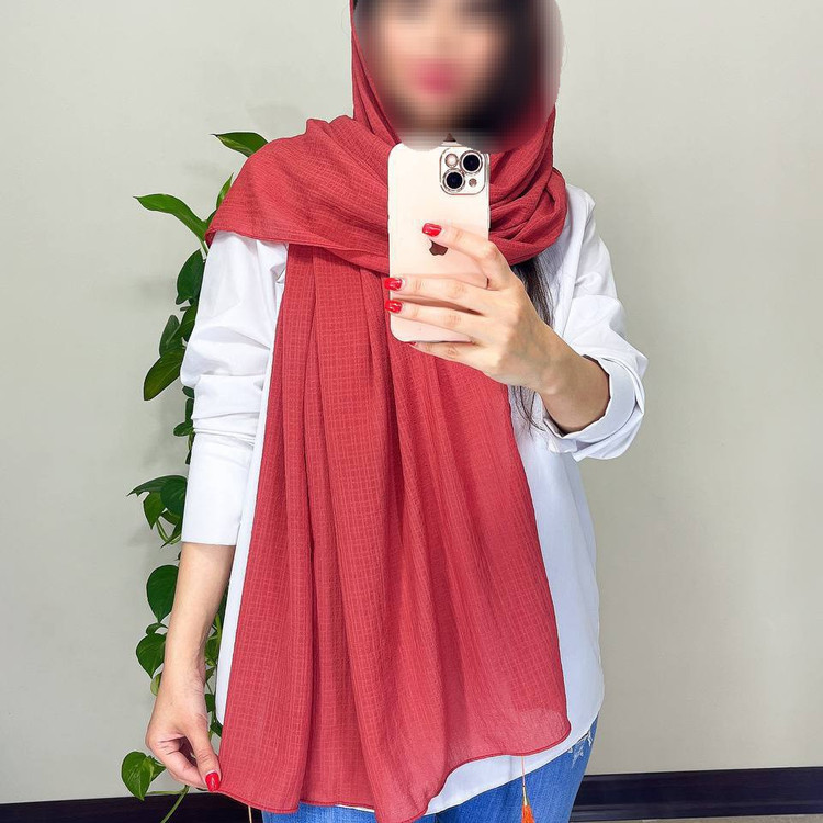 شال نخی ساده جاذبه منگوله دار (تکی به قیمت عمده - شامل هدیه و تخفیف)