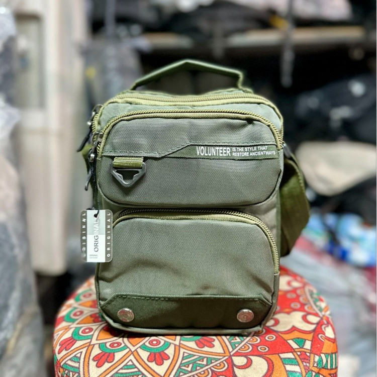 کیف دوشی مردانه برزنتی مدل VOLUNTEER
