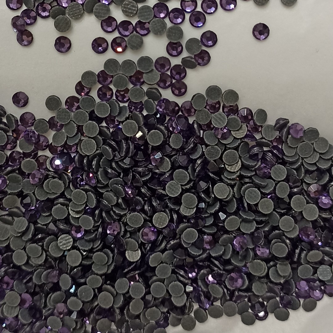 نگین حرارتی DMC بنفش سایز 10 بسته 144 عددی