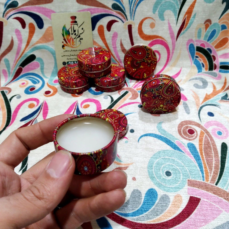 عطر جامد گل محمدی مفید برای پوست و مو سایز کوچک