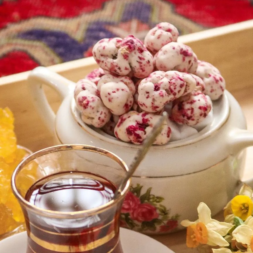 نقل گل محمدی ارومیه مغز گردویی فاقد گلوتن نیم کیلویی با ارسال رایگان