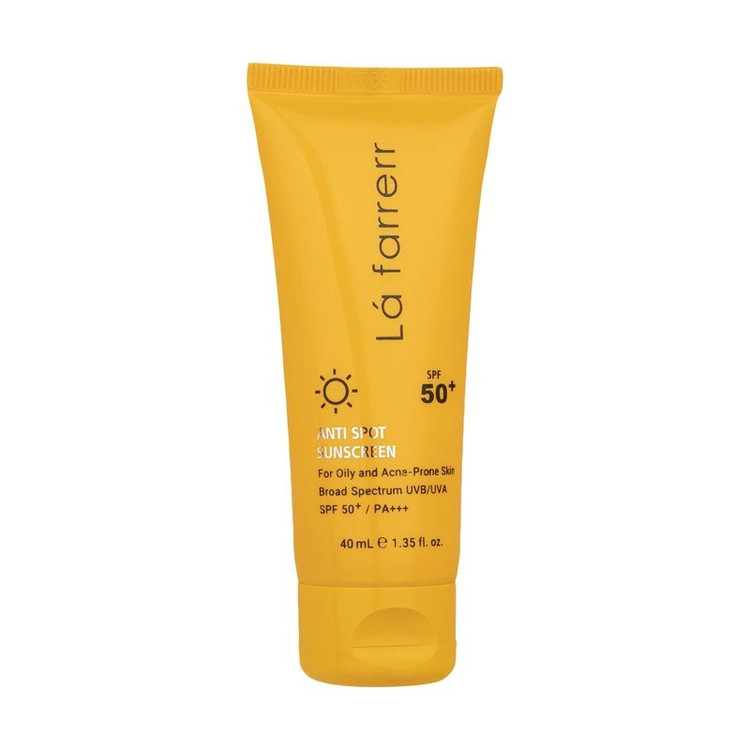 ضد آفتاب spf50 بی رنگ پوست چرب لافارر