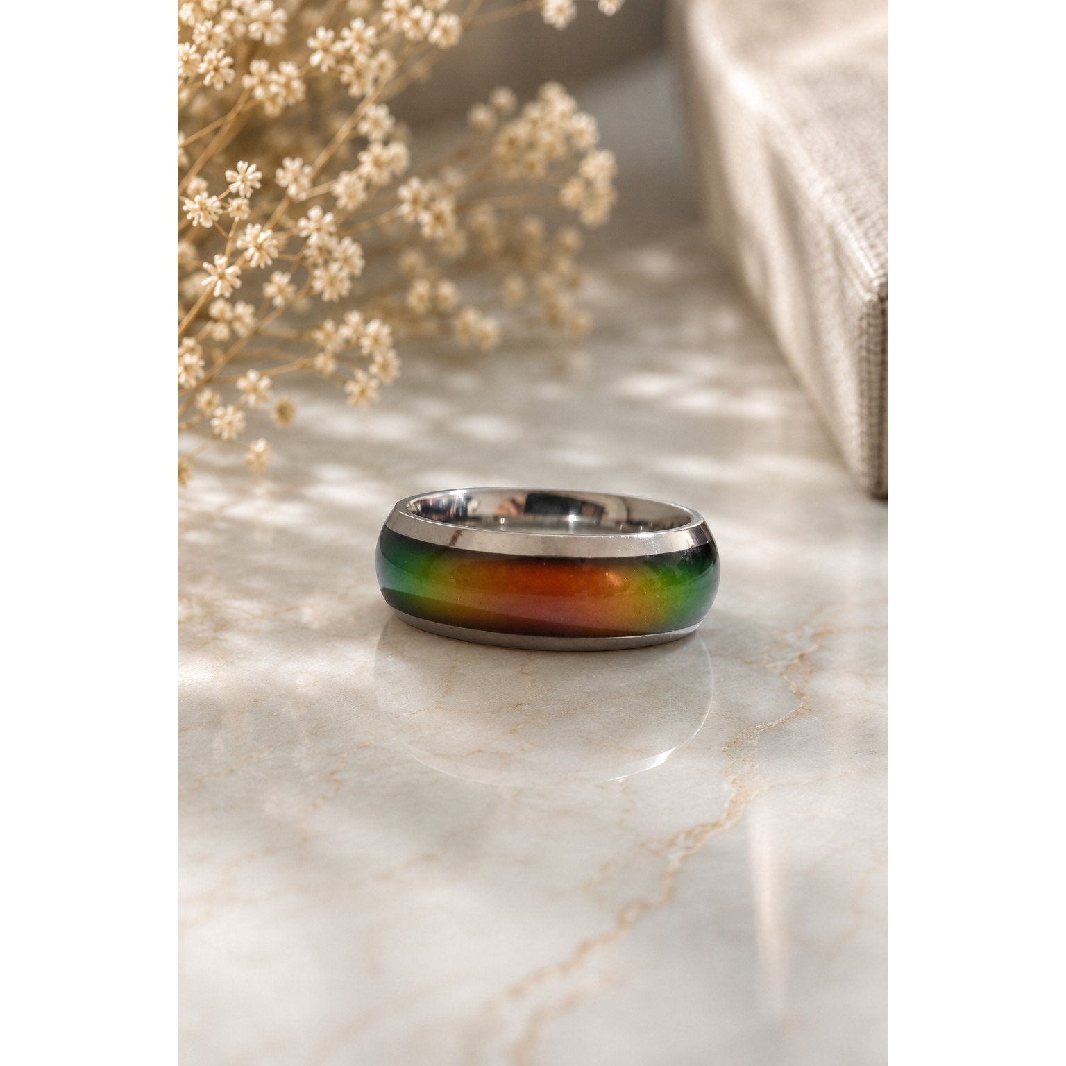 انگشتر حرارتی جادویی یا Mood ring
