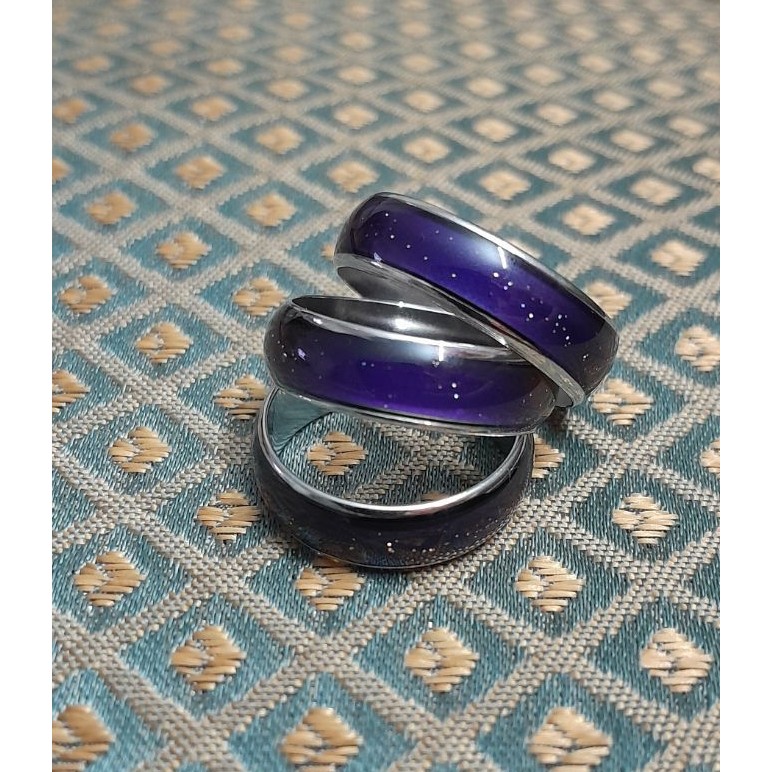 انگشتر حرارتی جادویی یا Mood ring