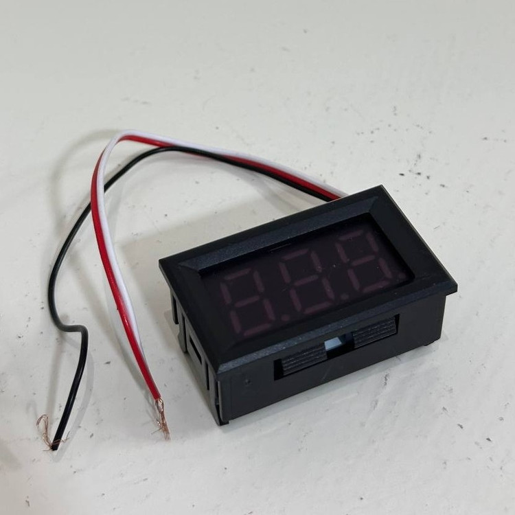 ولت متر دیجیتال خودرو (نمایشگر ولتاژ روی LCD)(کد35)/نمایشگر ولتاژ دینام و باطری/نمایشگر/ولت متر/ولتاژ