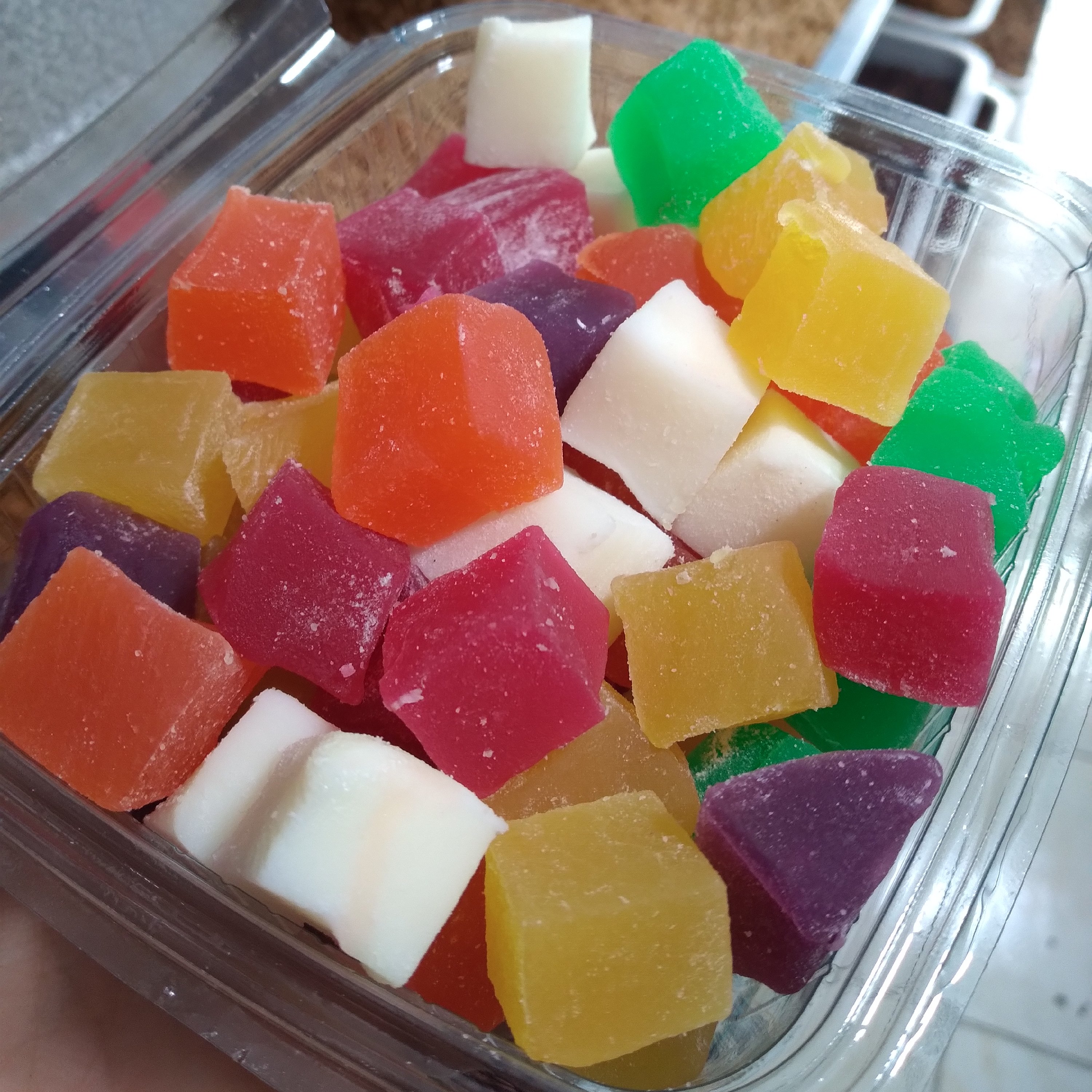 راحتی یا لوکوم میوه ای نرم تازه و خوشمزه ( 250گرمی)