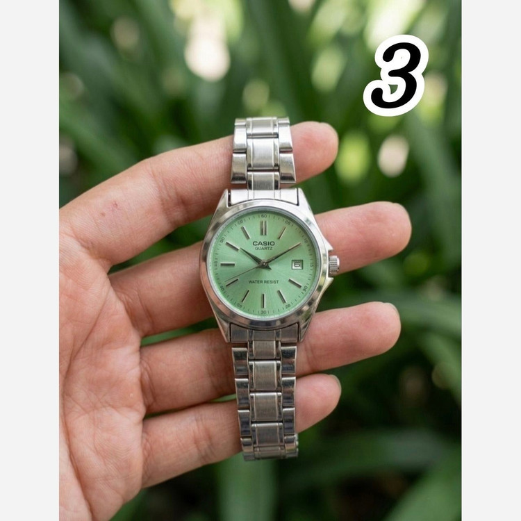 ساعت مچی زنانه کاسیو رنگ ثابث ضداب روزشمار فعال کیفیت عالی.CASIO