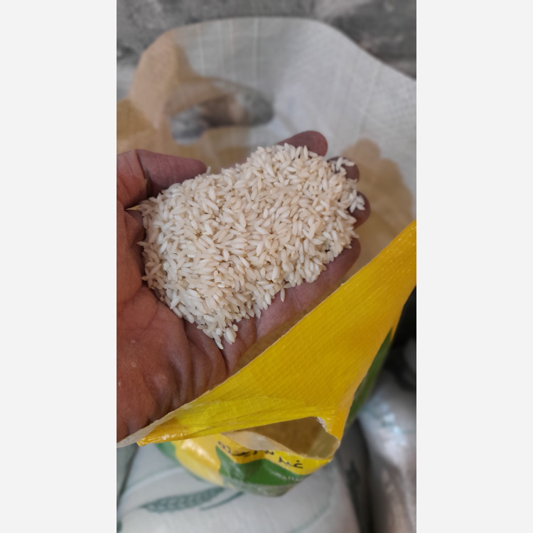 عنبر بو حاج احمد(ارسال رایگان 2 کیسه ب بالا)
