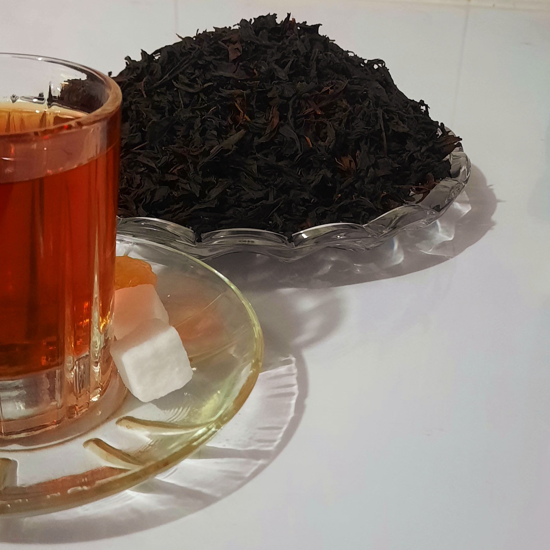 چای قلم لیزری بهاره ممتاز 1405 بدون ساقه و چوب چین اول بسیار خوش عطر و خوش رنگ برداشت 1405