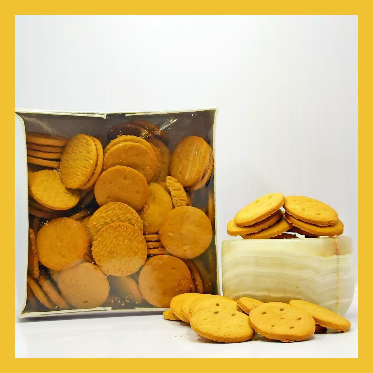 بیسکوئیت سکه ای سنتی فدک (500 گرم)