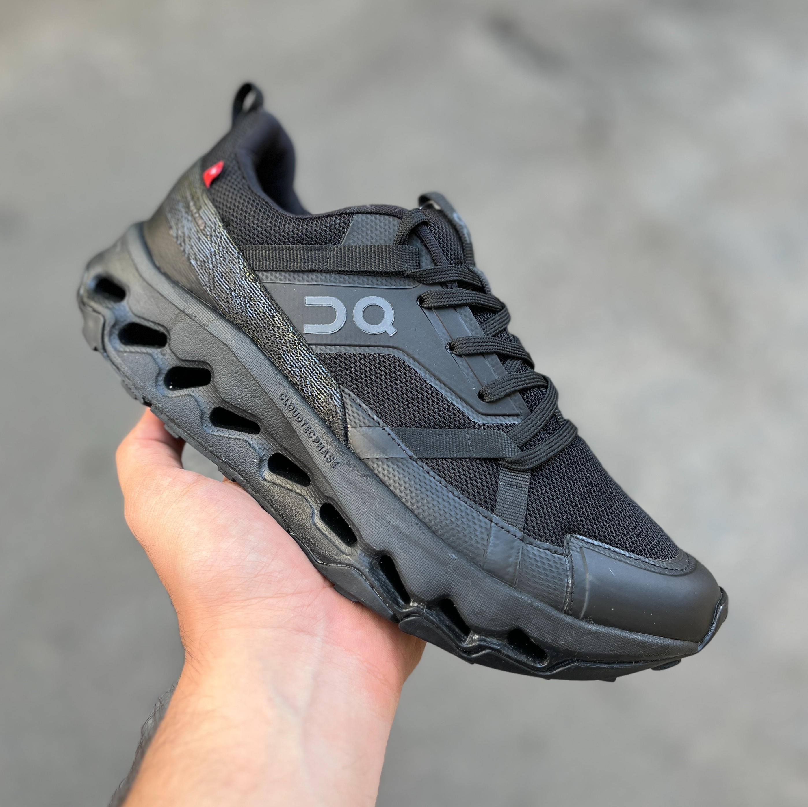 کتونی on running qc آن رانینگ مشکی تمام