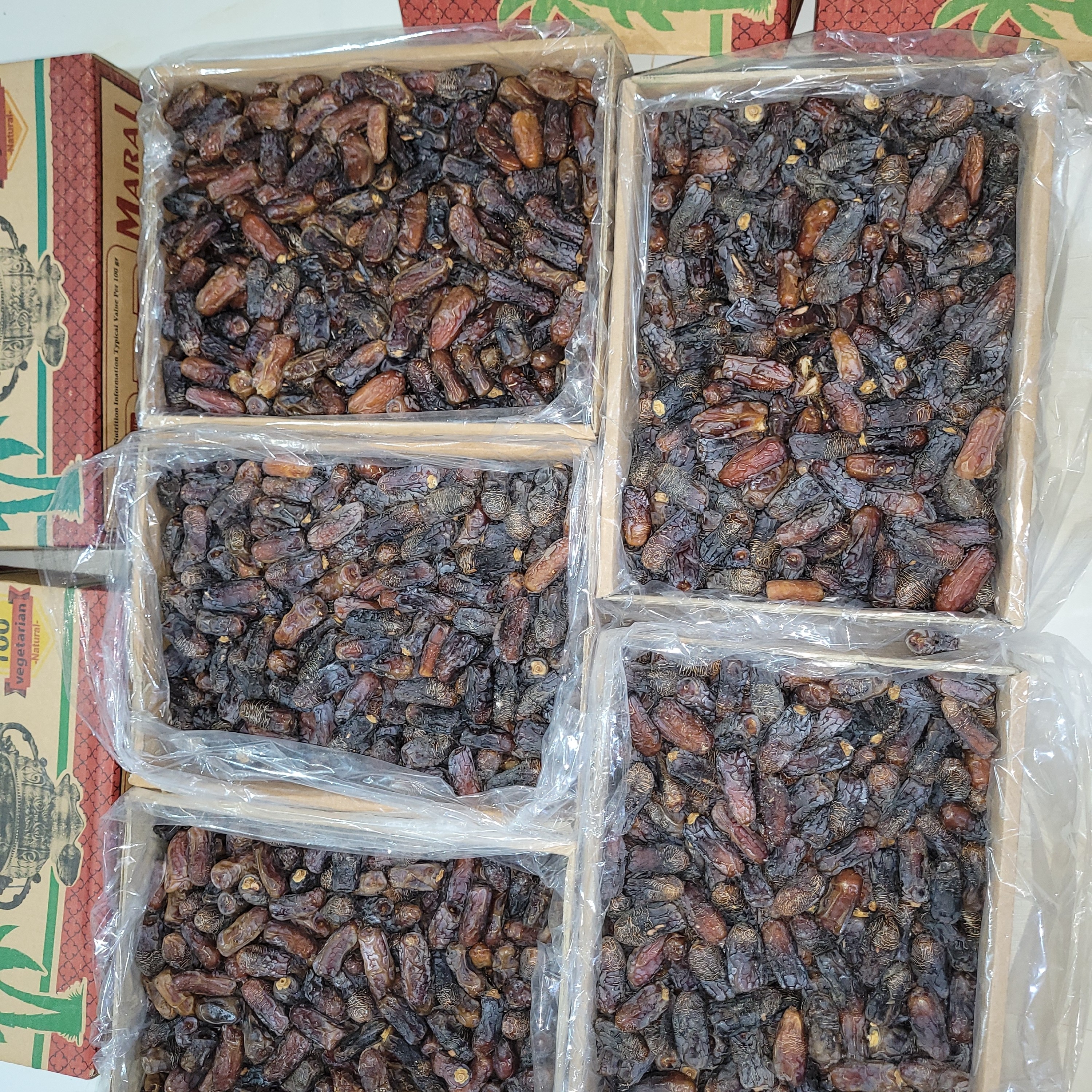 خرما پیارم درجه 2 محصول بم، ارگانیک و لذیذ-کارتن 4 کیلویی