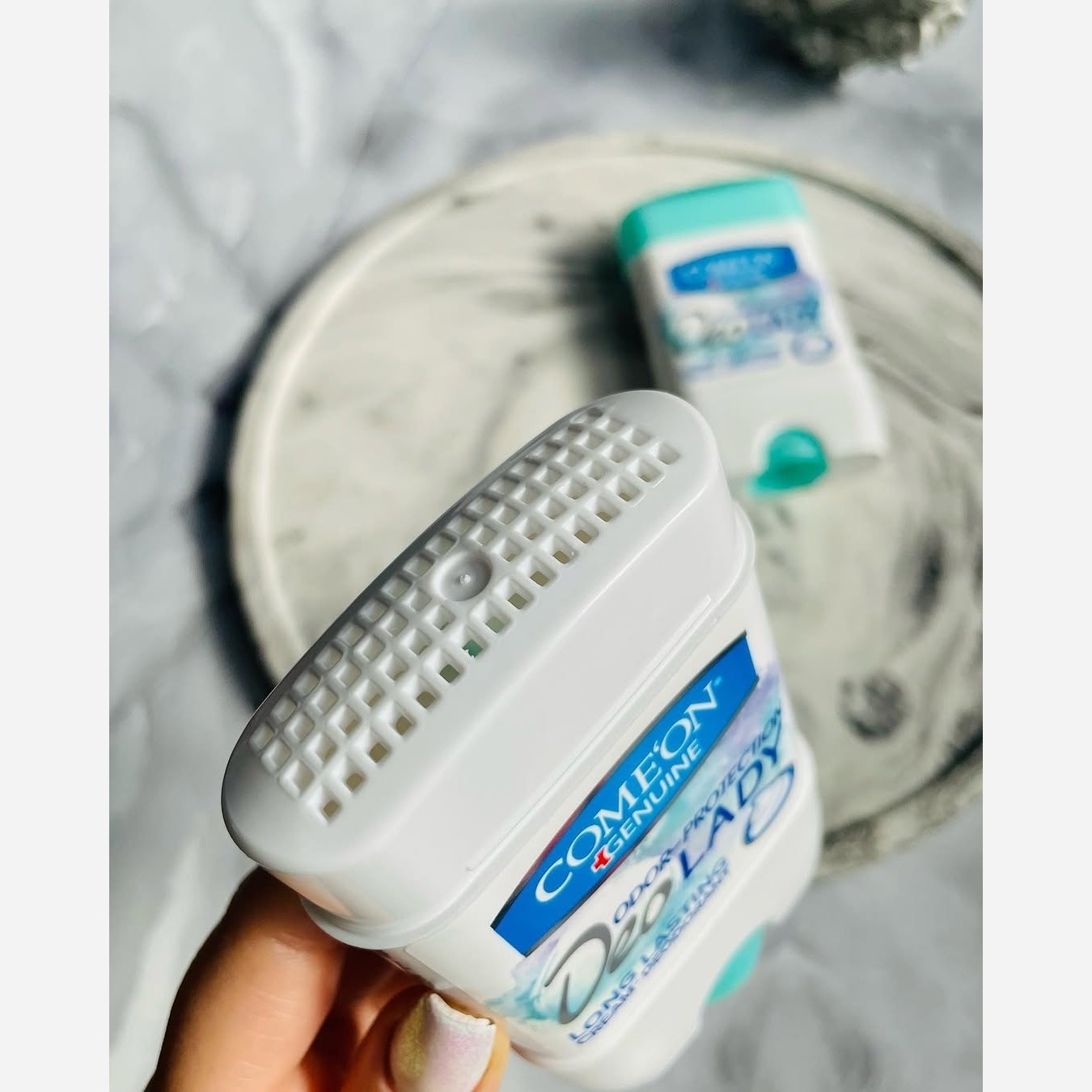 مام ژل دئودورانت ضدتعریق وخوشبو کننده بدن کامان